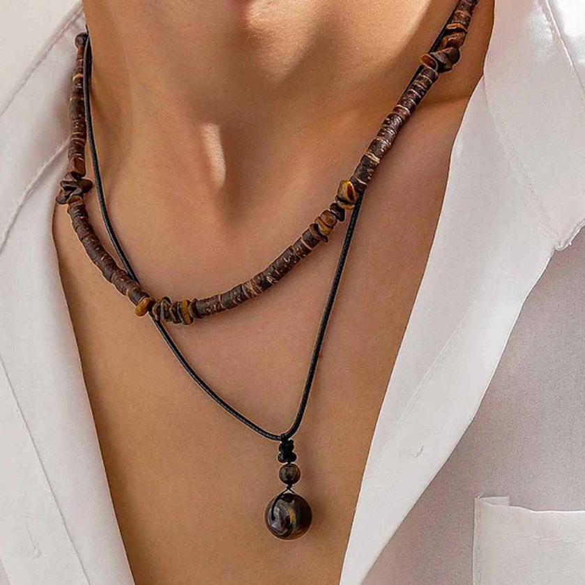 Boho gelaagde herenketting met houten kralen en hanger